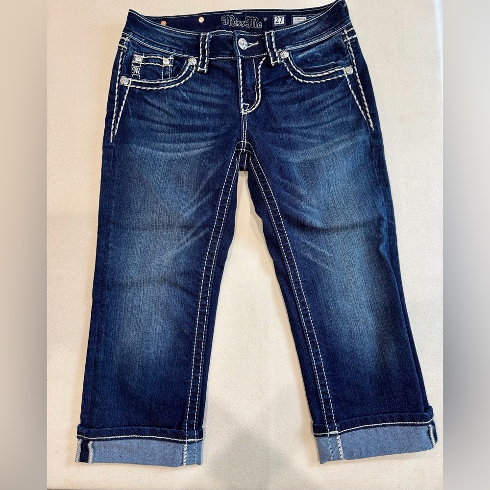 Miss Me Capris. Size 27